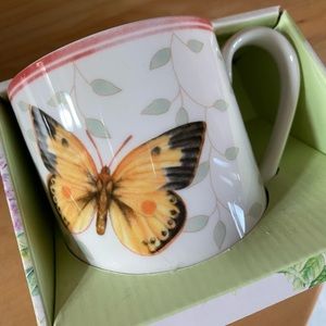 Beautiful Lenox “Butterfly Meadow” mug.  10oz.  Brand new still in packaging.